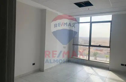 Clinic - Studio - 1 Bathroom for sale in Hale Town - 6 October City - Giza