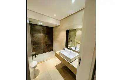 شقة - غرفة نوم - 2 حمامات للبيع في فيلدج ويست - كمبوندات الشيخ زايد - الشيخ زايد - الجيزة