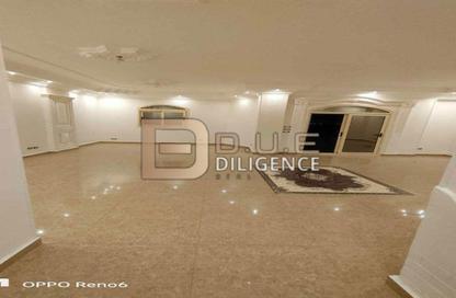 Apartment - 3 Bedrooms - 2 Bathrooms for sale in Fatma Al Sharbatly Mosque - District 3 - The 5th Settlement - New Cairo City - Cairo