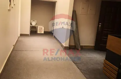 شقة - 4 غرف نوم - 2 حمامات للبيع في شارع مصدق - الدقي - الجيزة