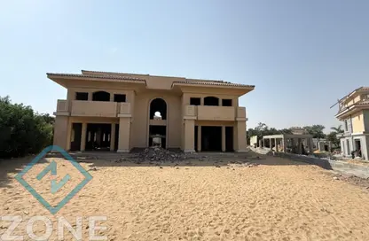 Villa - 5 Bedrooms - 4 Bathrooms for sale in Privado - Madinaty - Cairo