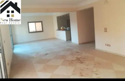 بناية كاملة - 4 غرف نوم - 2 حمامات للبيع في الهضبة الوسطي - المقطم - القاهرة