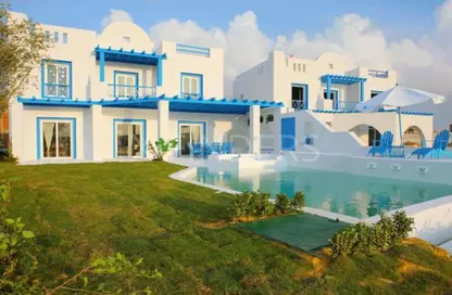 Chalet - 3 Bedrooms - 3 Bathrooms for sale in Mountain View - Ras Al Hekma - North Coast