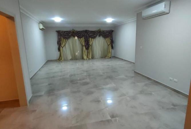 8398054 - Property Image 2