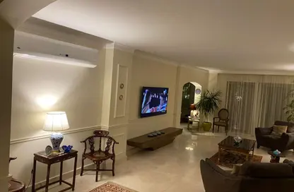 Apartment - 3 Bedrooms - 3 Bathrooms for sale in Galleria Residences - South Investors Area - New Cairo City - Cairo