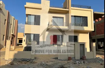 Twin House - 4 Bedrooms - 3 Bathrooms for sale in Alma - 2nd District - Sheikh Zayed City - Giza