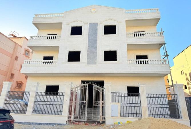 8429505 - Property Image 3