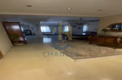 Apartment - 4 Bedrooms - 3 Bathrooms for sale in Street 231 - Degla - Hay El Maadi - Cairo