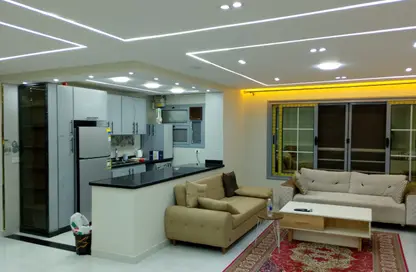 Apartment - 3 Bedrooms - 2 Bathrooms for rent in Al Mesaha St. - Dokki - Giza Apartment - 3 Bedrooms - 2 Bathrooms for rent in Al Mesaha St. - Dokki - Giza