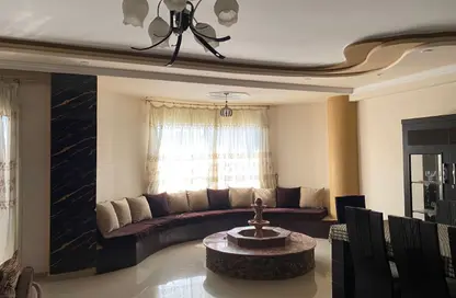 Apartment - 3 Bedrooms - 3 Bathrooms for rent in Ka'b Ibn Malik St. - Al Narges 6 - Al Narges - New Cairo City - Cairo