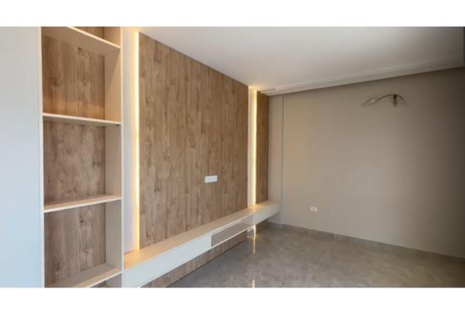 8034109 - Property Image 2