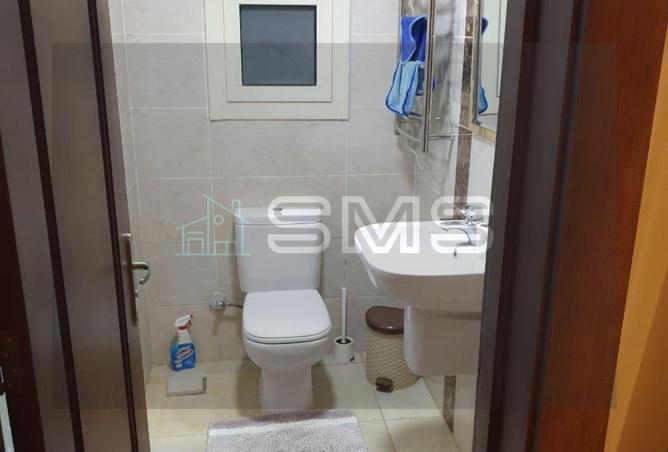 8240000 - Property Image 3