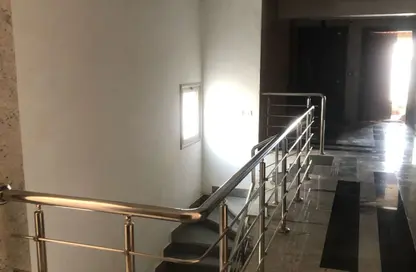 (بنتهاوس  (روف - 3 غرف نوم - 4 حمامات للبيع في جاليريا  مون فالى - المستثمرين الجنوبية - مدينة القاهرة الجديدة - القاهرة