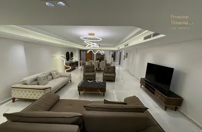 شقة - 3 غرف نوم - 3 حمامات للايجار في شارع القدس الشريف - المهندسين - الجيزة