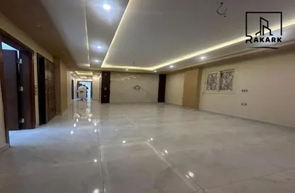 شقة - 3 غرف نوم - 1 حمام للايجار في شارع طه حسين - النزهه الجديدة - النزهة - القاهرة
