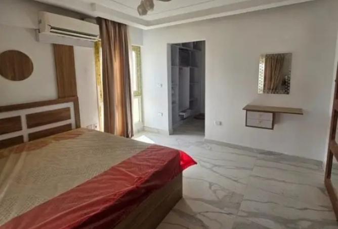 8453812 - Property Image 2