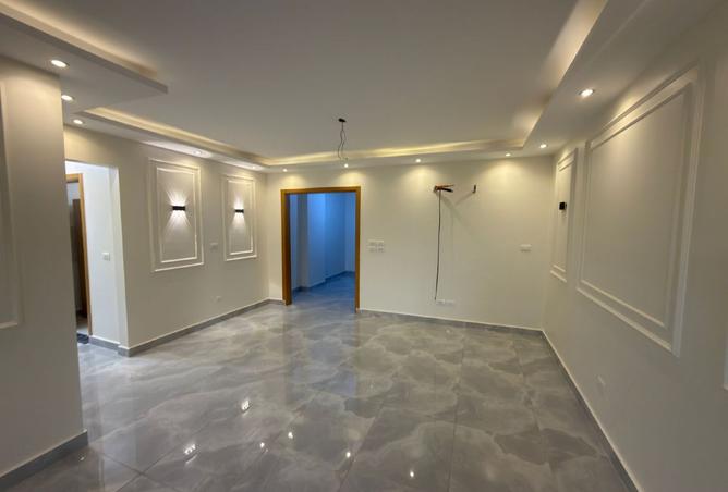 8166715 - Property Image 2