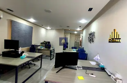 Office Space - Studio - 3 Bathrooms for rent in 10th Sector - Zahraa El Maadi - Hay El Maadi - Cairo