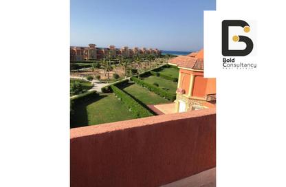 Chalet - 2 Bedrooms - 3 Bathrooms for sale in Bluemar Wadi Degla - Sidi Abdel Rahman - North Coast