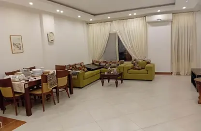 شقة - 2 غرف نوم - 1 حمام للايجار في شارع زيزينيا - المستثمرين الجنوبية - مدينة القاهرة الجديدة - القاهرة