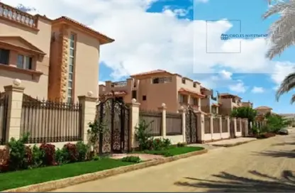 Villa - 5 Bedrooms - 5 Bathrooms for sale in Royal City - Sheikh Zayed Compounds - Sheikh Zayed City - Giza
