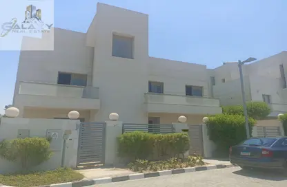 فيلا - 6 غرف نوم - 8 حمامات للبيع في كليوباترا سكوير - محور 26 يوليو - مدينة 6 أكتوبر - الجيزة