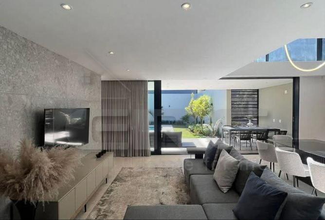 8000223 - Property Image 2