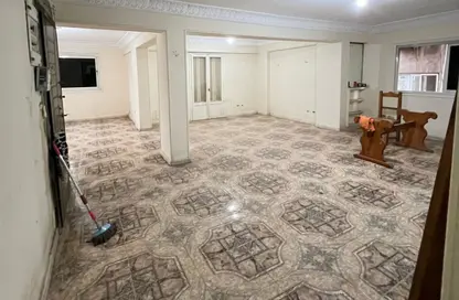 Apartment - 3 Bedrooms - 3 Bathrooms for sale in Trablous St. - 6th Zone - Nasr City - Cairo