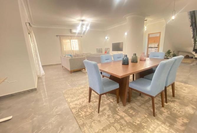 8312474 - Property Image 2