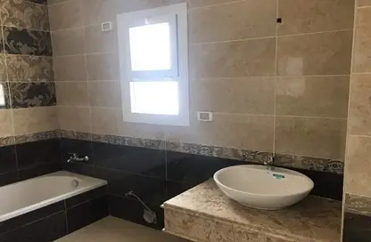 Apartment - 2 Bedrooms - 2 Bathrooms for sale in Al Maqsad - New Capital Compounds - New Capital City - Cairo
