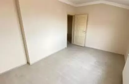 Apartment - 2 Bedrooms - 1 Bathroom for sale in Al Husaneya - Al Mansoura - Al Daqahlya