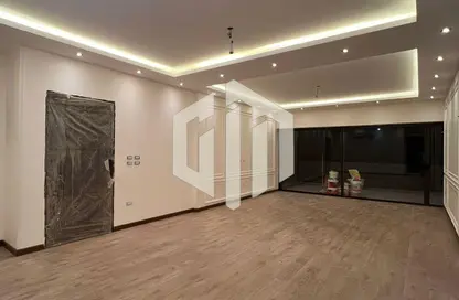 شقة - 4 غرف نوم - 3 حمامات للايجار في ليك فيو - كمبوندات التجمع الخامس - التجمع الخامس - مدينة القاهرة الجديدة - القاهرة