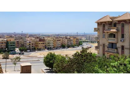Apartment - 3 Bedrooms - 2 Bathrooms for sale in Noaman Gomaa St. - 2nd District - Obour City - Qalyubia
