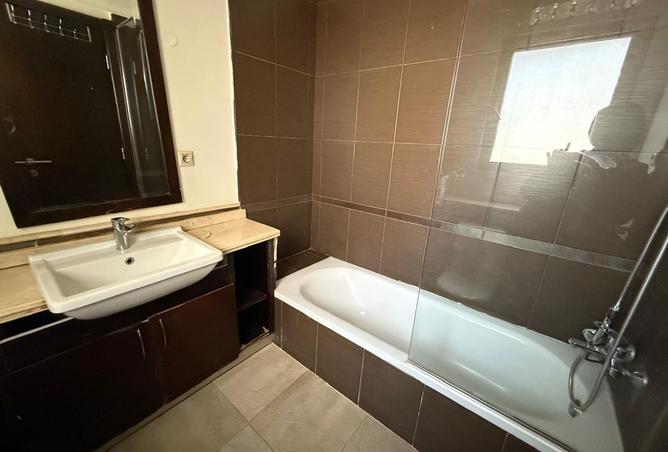 8330532 - Property Image 3