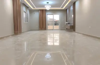 شقة - 3 غرف نوم - 2 حمامات للبيع في البوابة الرابعة - مينا - حدائق الاهرام - الجيزة