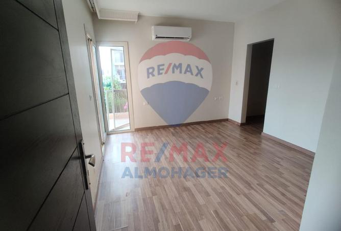 8256360 - Property Image 2