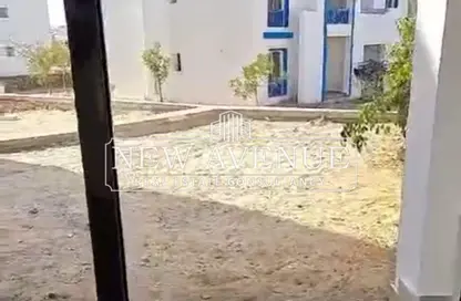 Chalet - 2 Bedrooms - 2 Bathrooms for sale in Mountain View - Ras Al Hekma - North Coast
