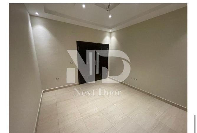 8201344 - Property Image 2