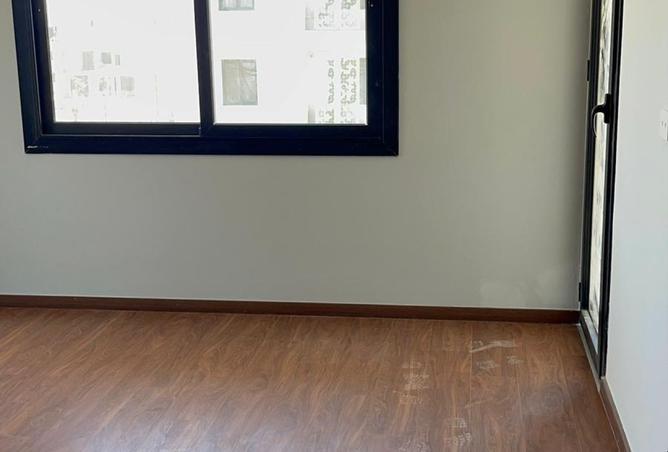 8392915 - Property Image 3