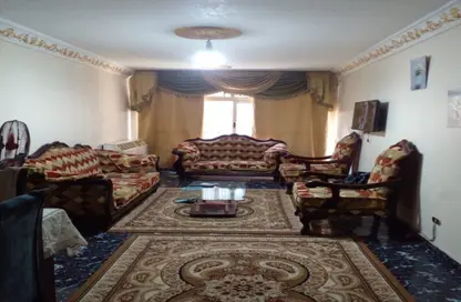شقة - 2 غرف نوم - 1 حمام للايجار في طريق النصر - المنطقة السادسة - مدينة نصر - القاهرة