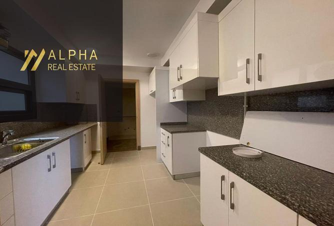 8080378 - Property Image 3