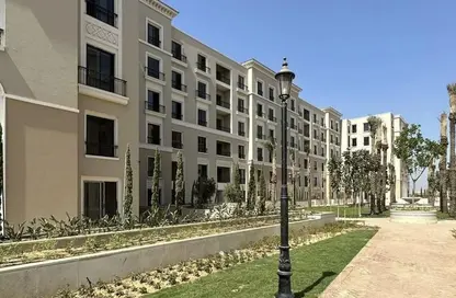 Townhouse - 3 Bedrooms - 3 Bathrooms for sale in Village West - Sheikh Zayed Compounds - Sheikh Zayed City - Giza
