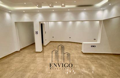Apartment - 3 Bedrooms - 1 Bathroom for sale in Al Shaheed Fouad Abd El Hakeem El Gamal St. - Manteqet Al Cinema - Nasr City - Cairo