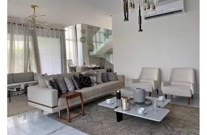 Villa - 5 Bedrooms - 4 Bathrooms for sale in Al Burouj Compound - El Shorouk Compounds - Shorouk City - Cairo