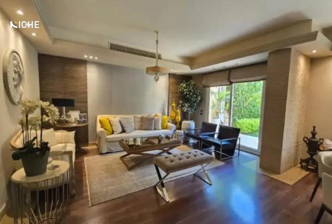 8048301 - Property Image 2