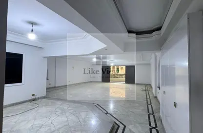 شقة - 3 غرف نوم - 3 حمامات للايجار في شارع الميرغني - ارض الجولف - مصر الجديدة - القاهرة