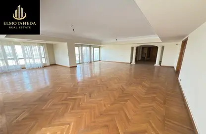 Apartment - 4 Bedrooms - 4 Bathrooms for sale in Sarayat Al Maadi - Hay El Maadi - Cairo