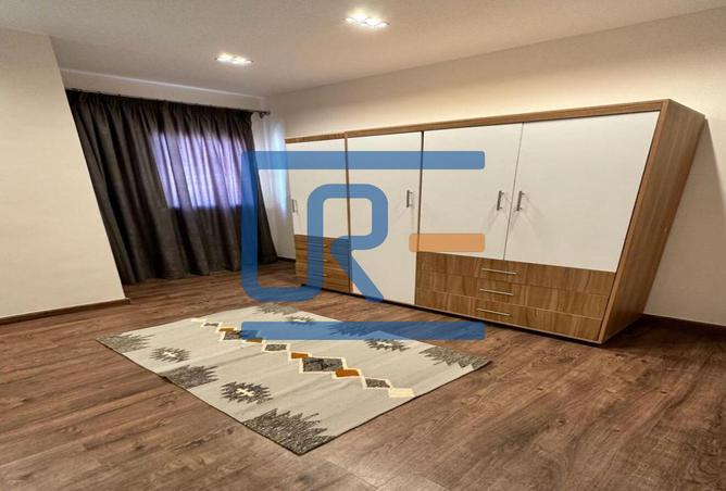 8030304 - Property Image 3