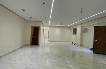 Apartment - 3 Bedrooms - 3 Bathrooms for sale in Street 102 - West Somid - 6 October City - Giza