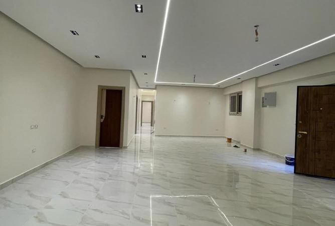 7998330 - Property Main Image